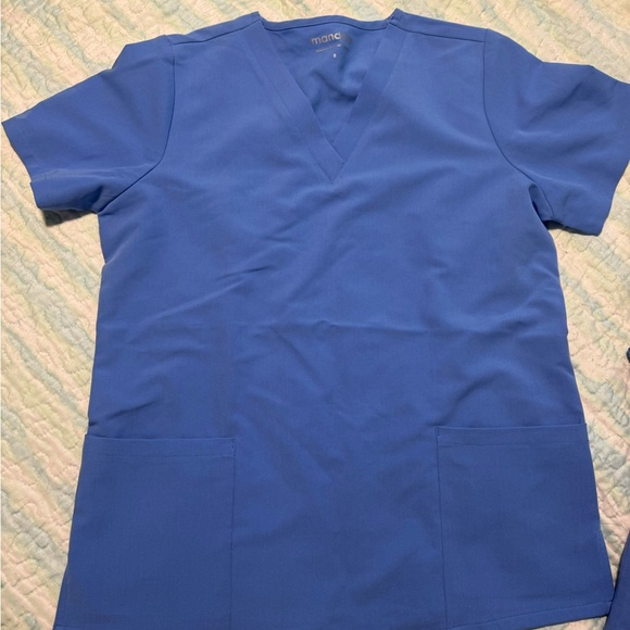 Blue Scrub Top and Bottom Set Size Small - Picture 2 of 9